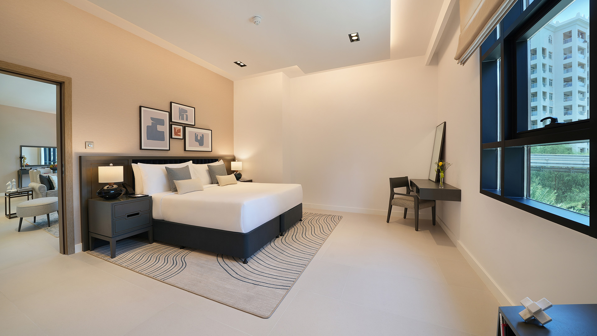 CMTP_Luxury_Two_Bedroom_Master_Bedroom_01